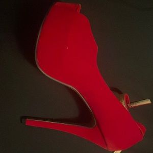 Camssoo 6inch red pumps size 8